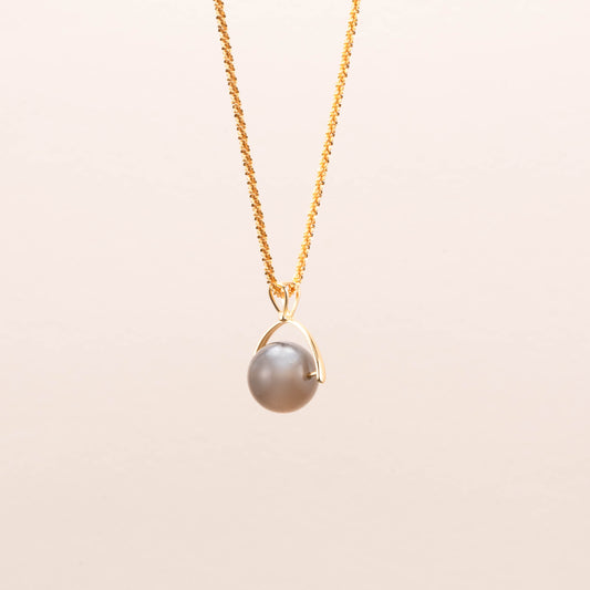 18k Gold Grey Moonstone Crystal Pendant Necklace - Mystical Luxury Jewelry