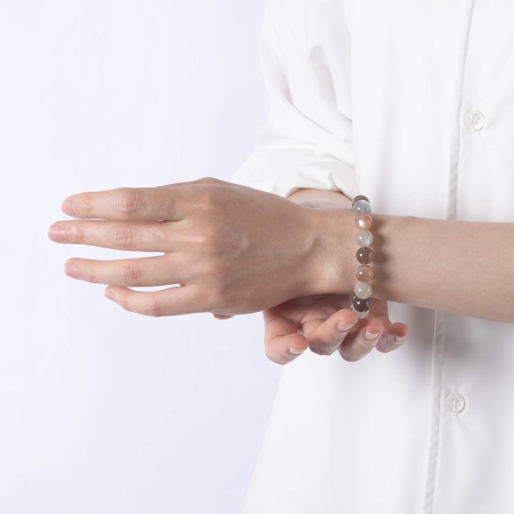 Smoky Quartz Crystal Bracelet – A beautifully crafted bracelet featuring smoky quartz crystals, known for their grounding properties and ability to absorb negative energy.
