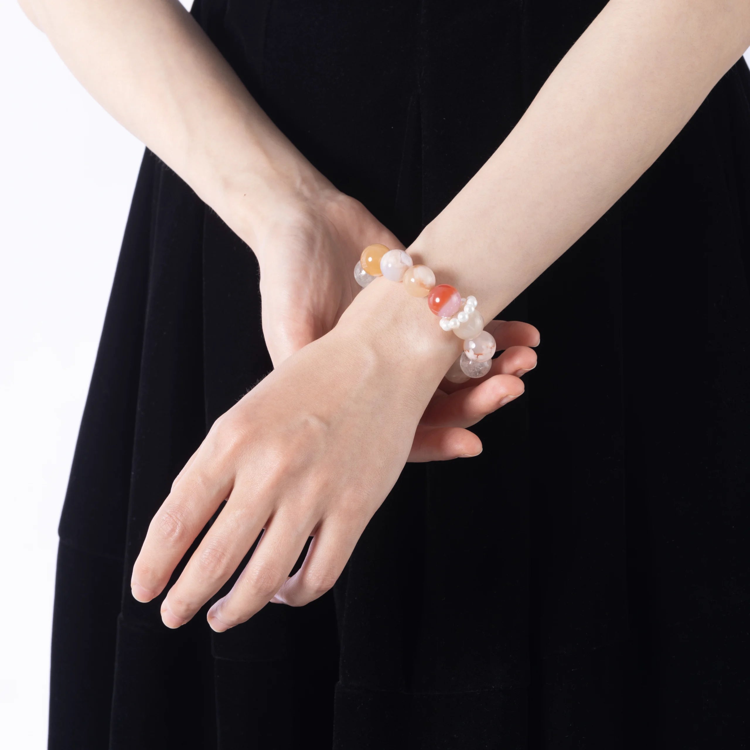 Agate Stone Bracelet – A unique bracelet made with cherry blossom agate, known for its calming and healing properties, perfect for emotional balance.