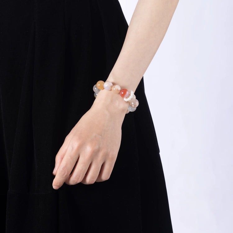 Agate Stone Bracelet – A unique bracelet made with cherry blossom agate, known for its calming and healing properties, perfect for emotional balance.